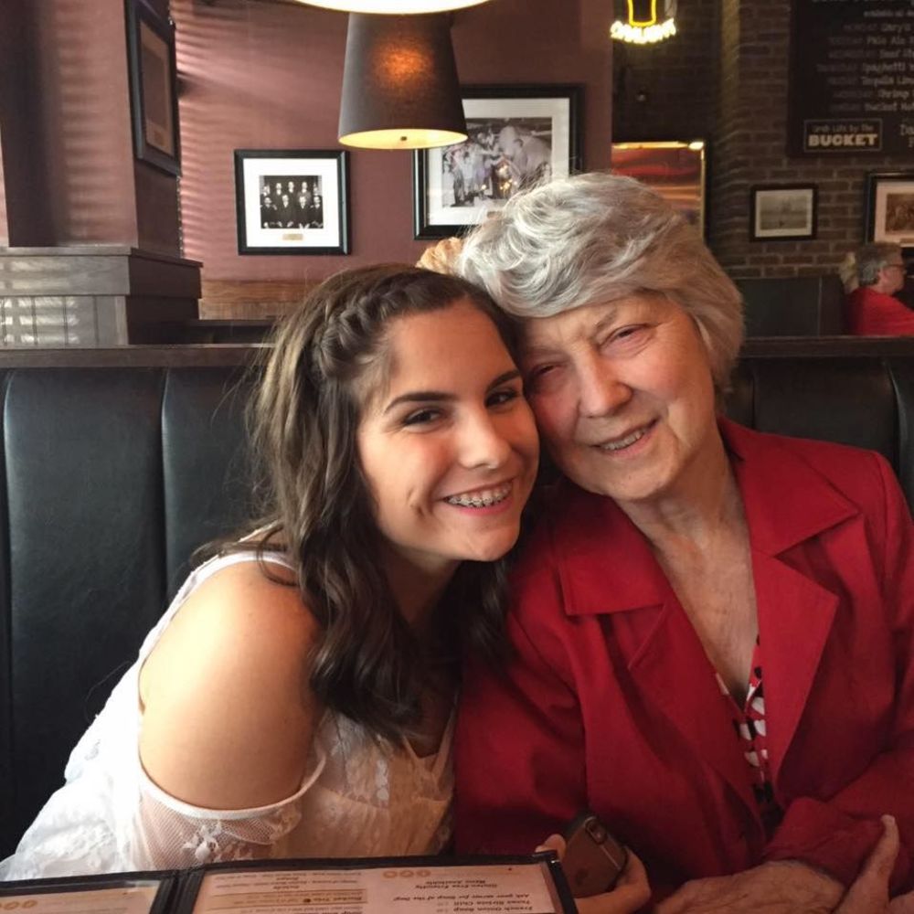 Meet your Posher, Cecilia